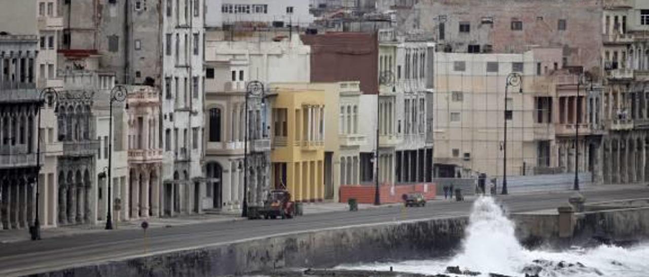 Oportunidades y temores a orillas del Malecón