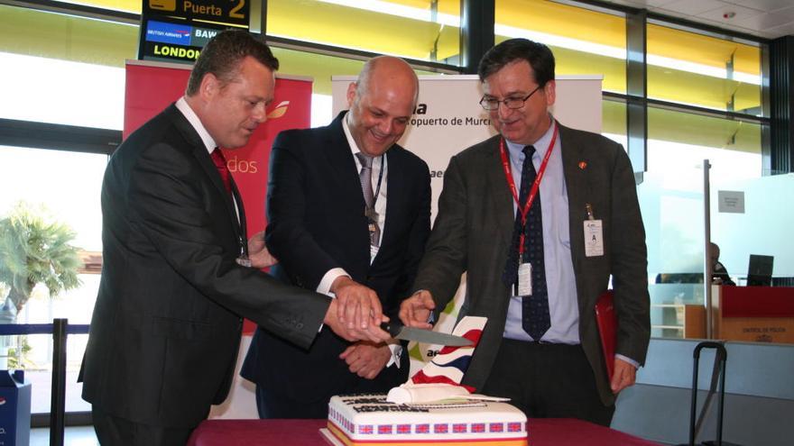 Inauguración de la nueva ruta con British Airways en el Aeropuerto Murcia-San Javier