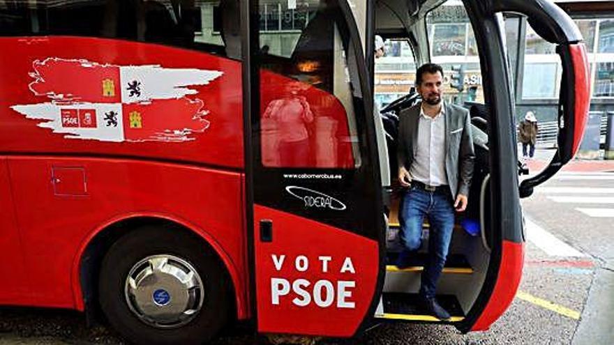 Luis Tudanca elige Arévalo (Ávila) como primera parada de su campaña electoral.