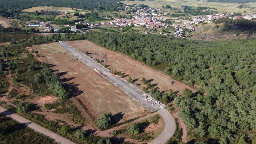 Vista aérea del polígono industrial de Alcañices, donde se van a empezar a instalar empresas | CHANY SEBASTIÁN