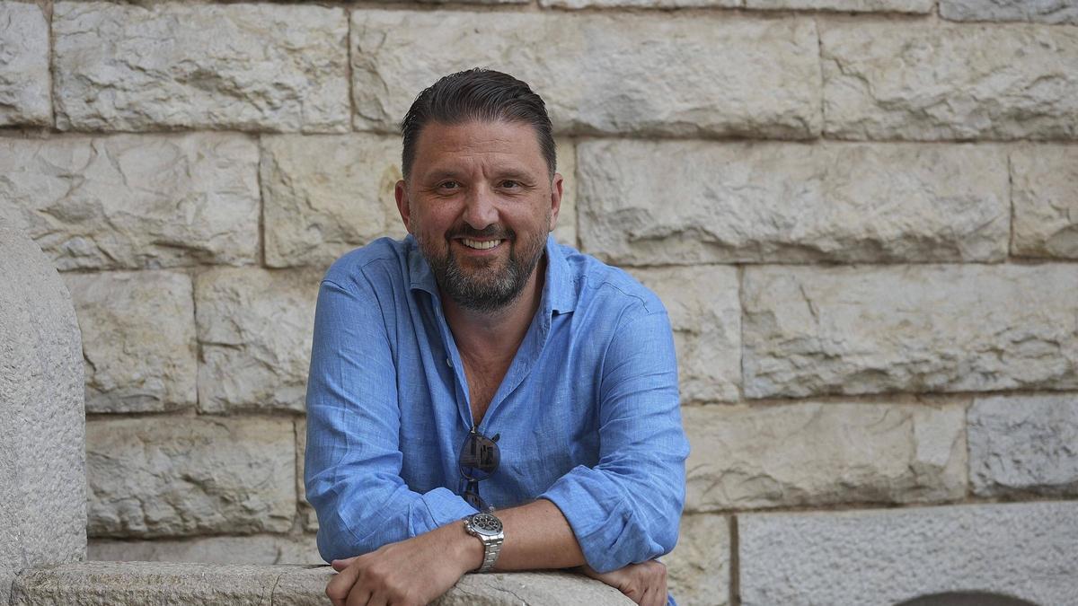Dejan Kamnejasevic és l'actual CEO del Dubai Basketball