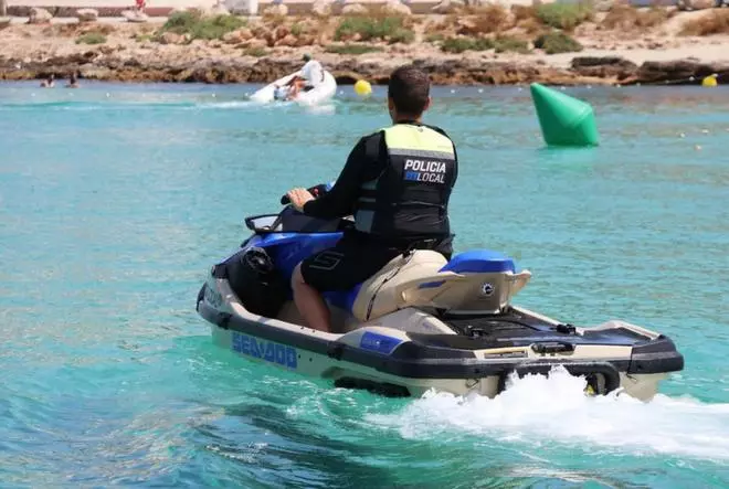 La Unidad de Playas de Sant Antoni cierra la temporada con más de 2.000 intervenciones