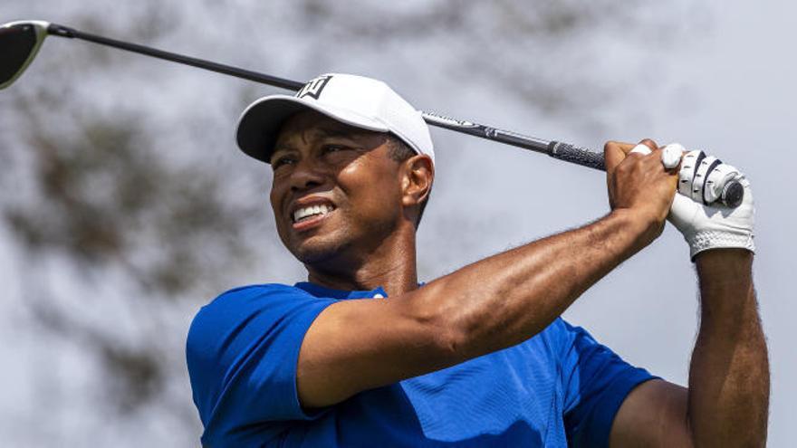 Vídeo: El increíble golpe de genio de Tiger Woods