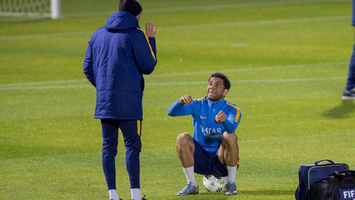 Luis Enrique y Alves, durante un entrenamiento