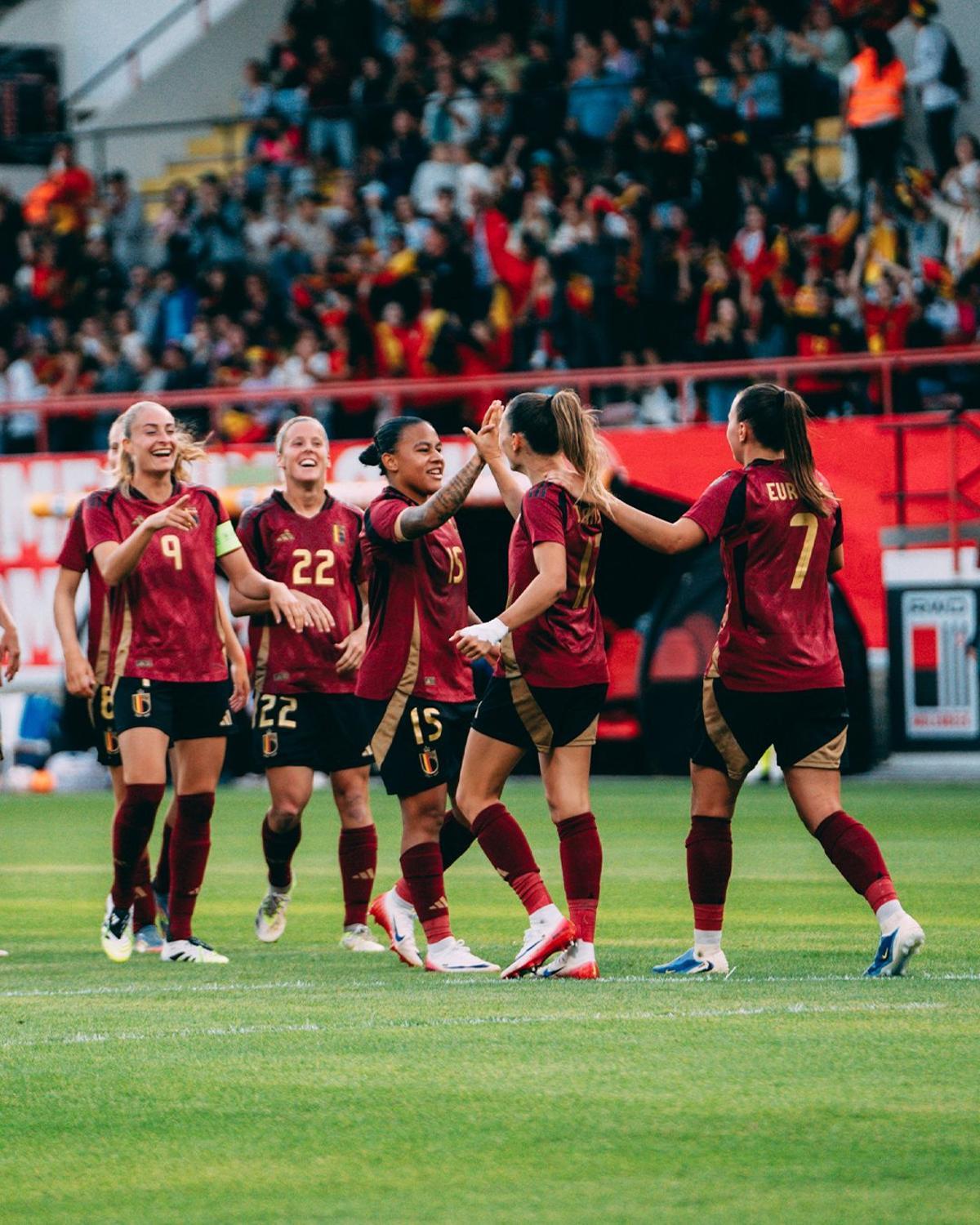 Bélgica en el amistoso contra Grecia antes de la Eurocopa