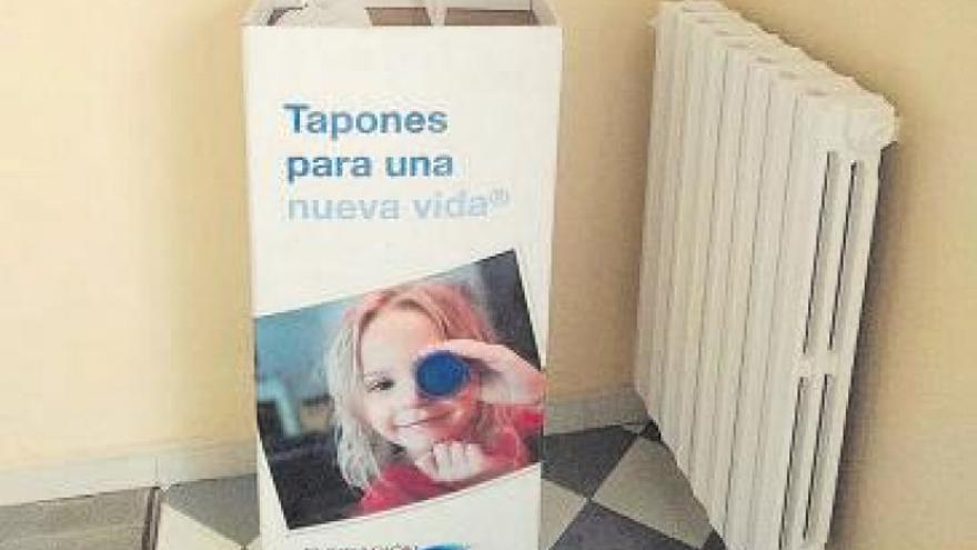 La recogida de tapones ayuda a la pequeña Alba