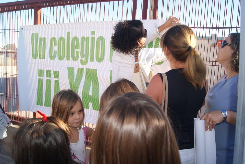 Inicio del curso escolar en el CEIP Regina Violant