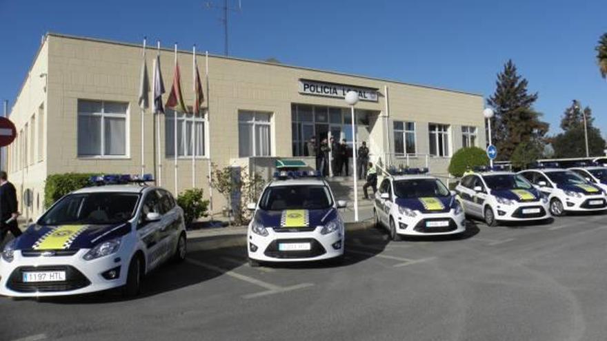 Imagen reciente de la presentación de la nueva flota de vehículos policiales en la jefatura.