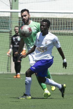 13.05.18. Sardina del Sur, Santa Lucía, Gran Canaria. Fútbol tercera división temporada 2017-18. Estrella - Ibarra. Campo de fútbol de Las Palmitas. Foto Quique Curbelo  | 13/05/2018 | Fotógrafo: Quique Curbelo