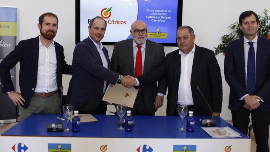 Carrefour apuesta por la producción agroecológica de la naranja para su distribución internacional