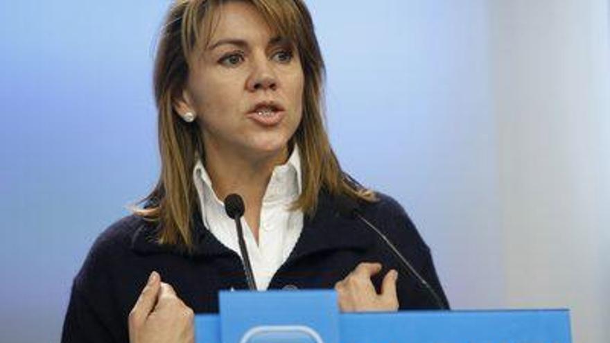 La secretaria general del PP, María Dolores de Cospedal, durante la rueda de prensa que ofreció para hablar de diversos tema de la actualidad política, hoy en la sede del partido en Madrid.