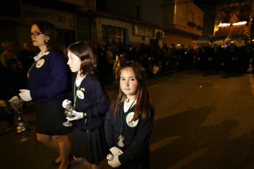 Domingo de Ramos: Procesión de Las Mantillas en Torrevieja con Nuestra Señora de La Esperanza y de La Paz