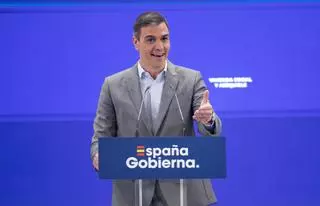 Sánchez estalla contra los insultos de Hazte oír frente a la Moncloa: "¡Patético! ¡Bochornoso!"