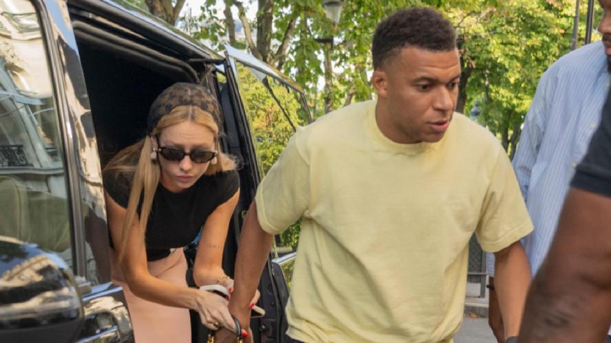 Ester Expósito y Kylian Mbappé se enfrentan a la presión mediática