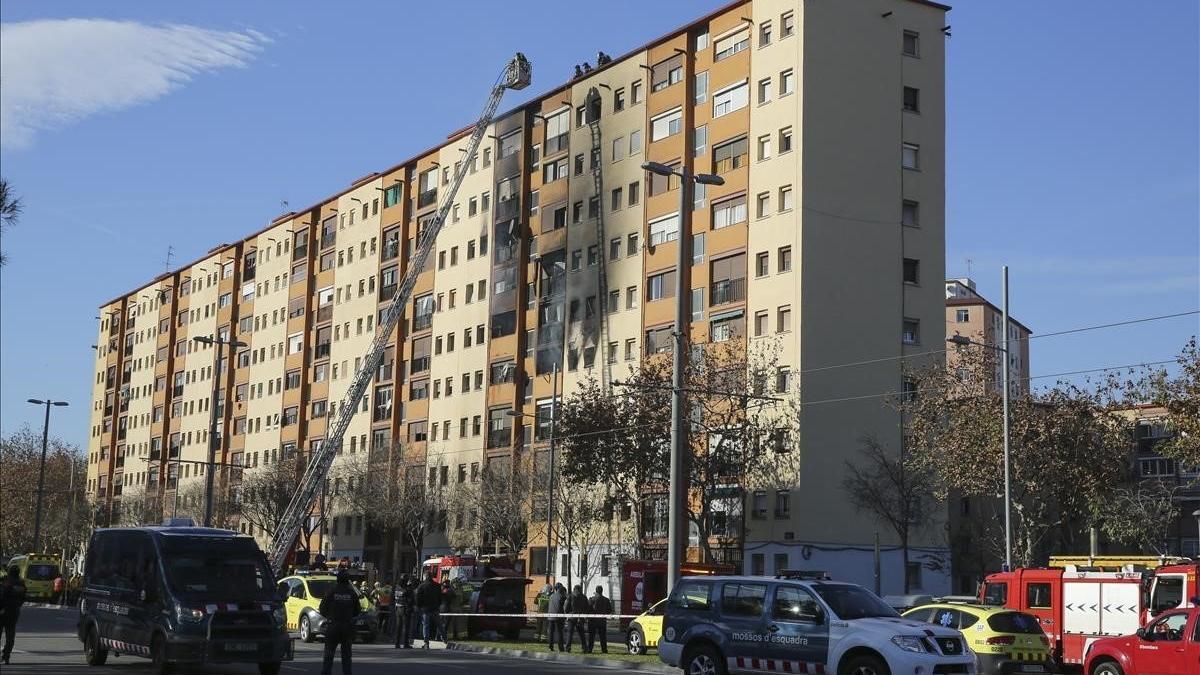 Los bloques siniestrados en el incendio de Badalona del pasado día 5.