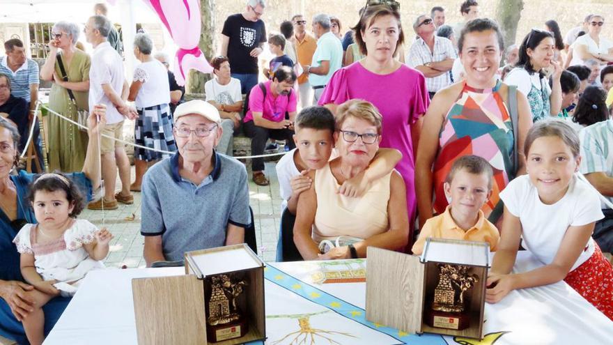 Homenaje a los “abuelos” de la parroquia de Beade