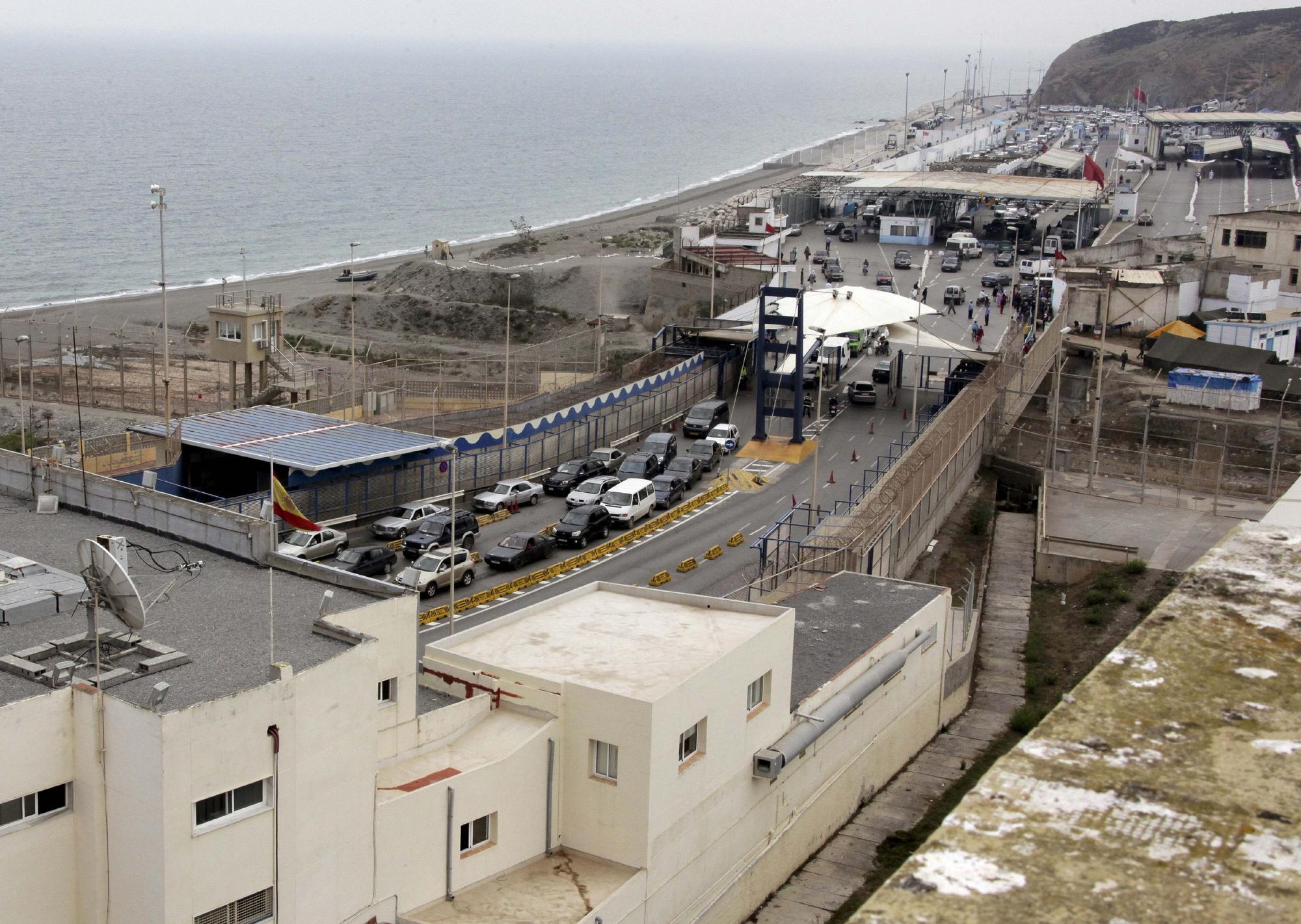 Frontera de España con Marruecos en Ceuta