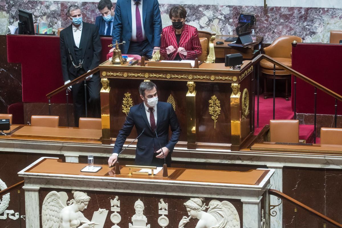 La tramitació del nou passaport covid a França desencadena desenes d’amenaces contra els seus diputats