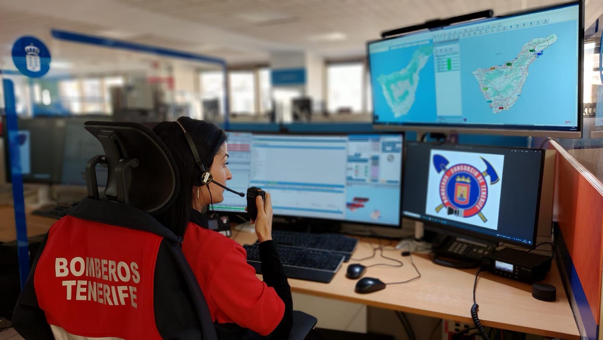 INCENDIO CASA TENERIFE: Asisten a 10 personas tras el incendio de la solana  de una casa en Santa Cruz de Tenerife