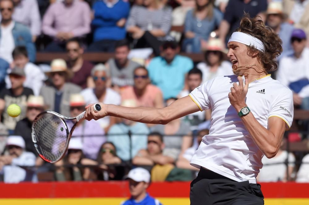 Copa Davis: Rafa Nadal - Alexander Zverev.AFP PHOTO / JOSE JORDAN