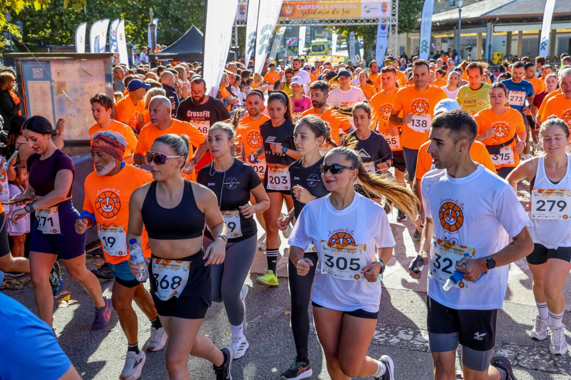 Andaina y carrera solidaria por niños como Leo Diz