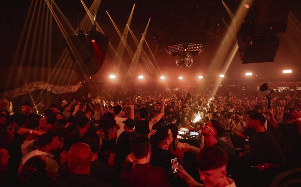La pista de baile de Chinois Ibiza. | MARIO PINTA