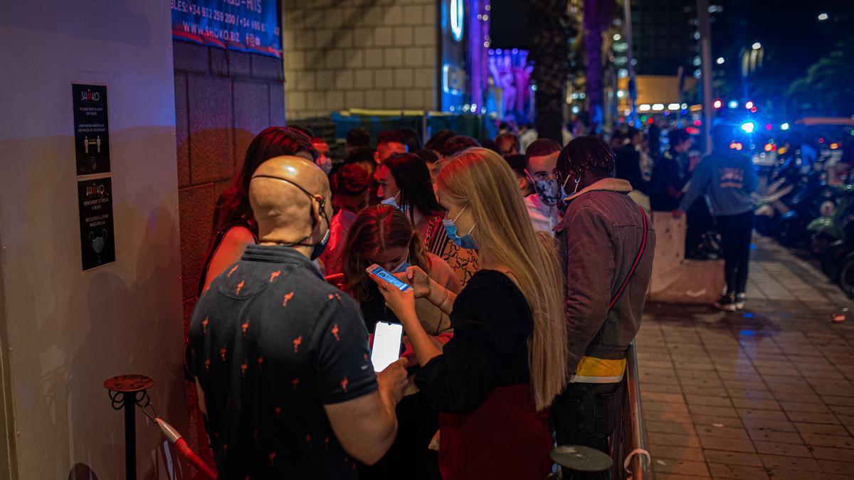 Control d&#039;accés a una discoteca de Barcelona, dissabte passat