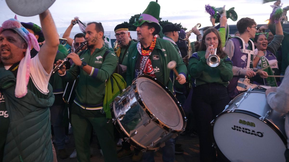 El recibimiento al Unicaja en la previa de los cuartos de la Copa, en fotos