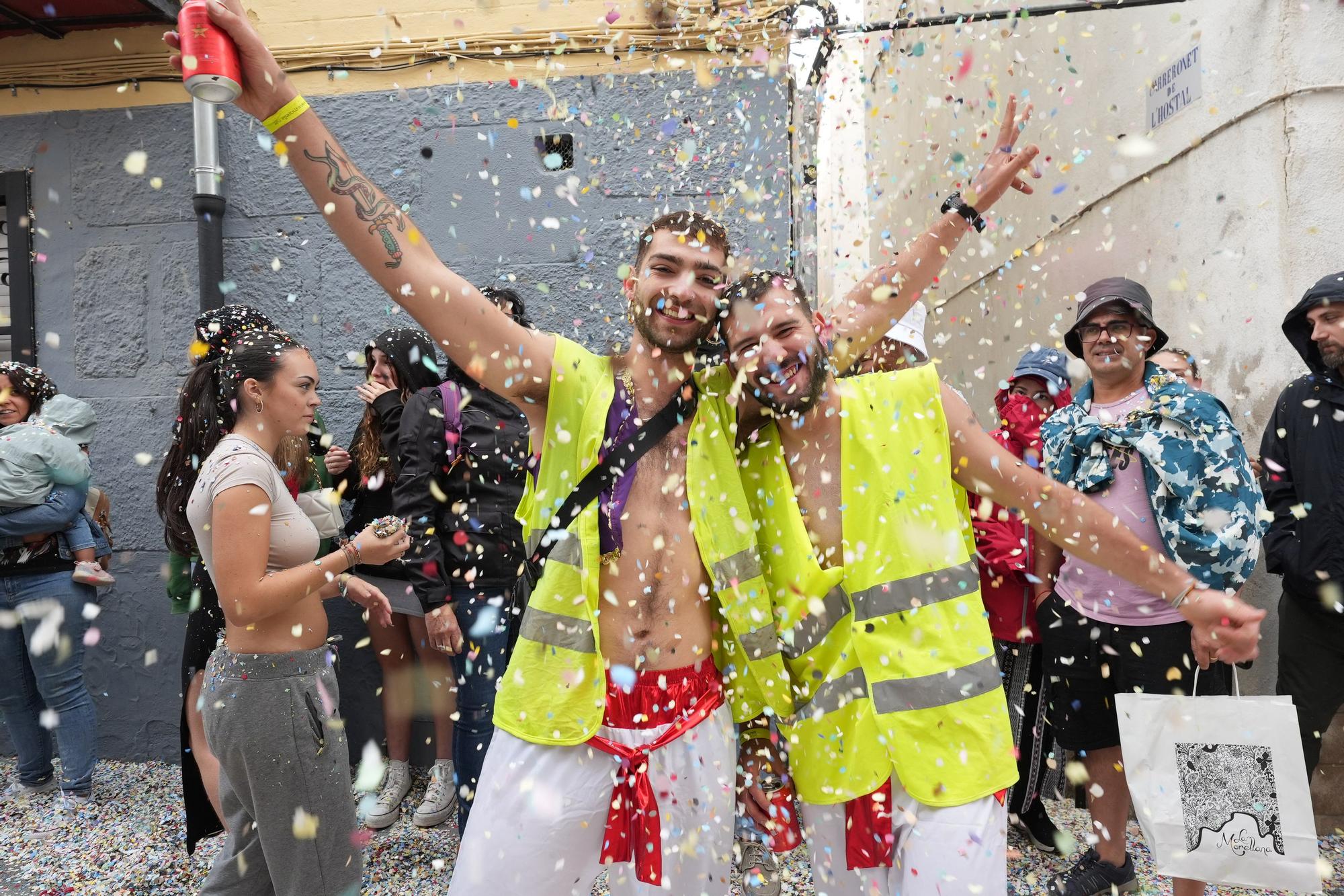 Búscate en el desfile de carrozas y disfraces de l'Anunci de Morella