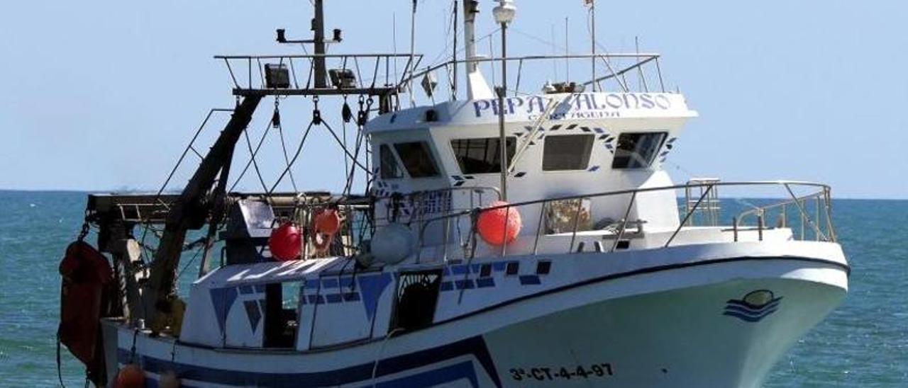 Pesca Murcia: «Vendemos el barco porque no podemos más. No sacamos ni para  comer»