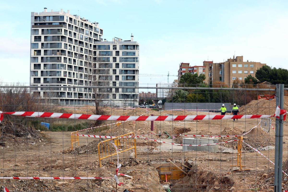 DESARROLLO INMOBILIARIO Y URBANISTICO JUNTO A LA AVENIDA DE CATALUÑA Y EL TERCER CINTURON, OBRAS DE CONSTRUCCION DE VIVIENDA NUEVA, HIPOTECAS, CONSTRUCCION, CASAS NUEVAS, PARCELA JUNTO A SALTOKI Y EL CONVENTO DE LAS MONJAS DE LA AVENIDA CATALUÑA