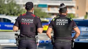 Agentes de los Mossos dEsquadra y de la Guàrdia Urbana de Tarragona.