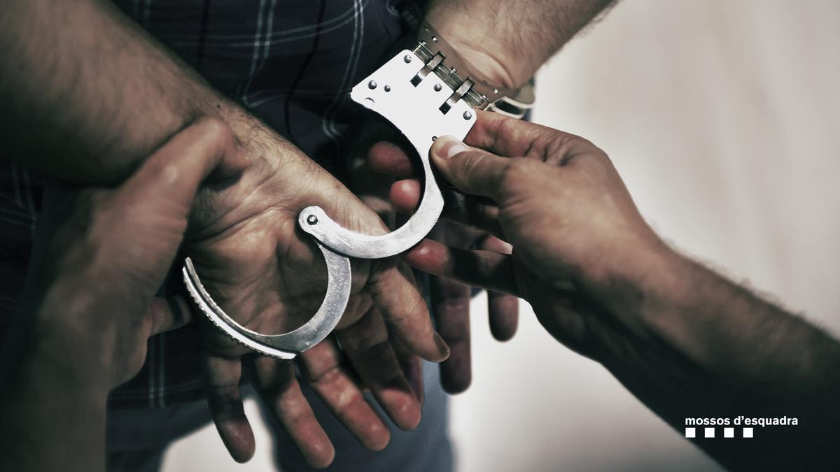 Els Mossos han detingut un home pel robatori violent