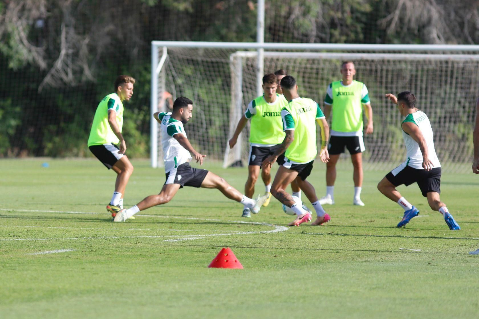 El primer entrenamiento de la pretemporada del Córdoba CF, en imágenes