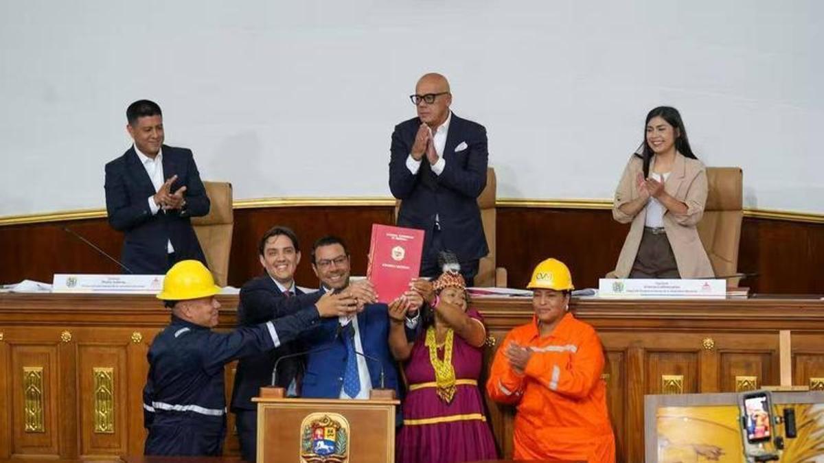 Aprobación en la Asamblea Nacional de Venezuela de la Ley Orgánica de Minas
