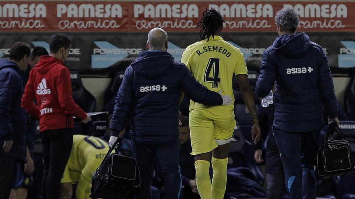 Rubén Semedo saliendo lesionado del Villarreal-Barcelona