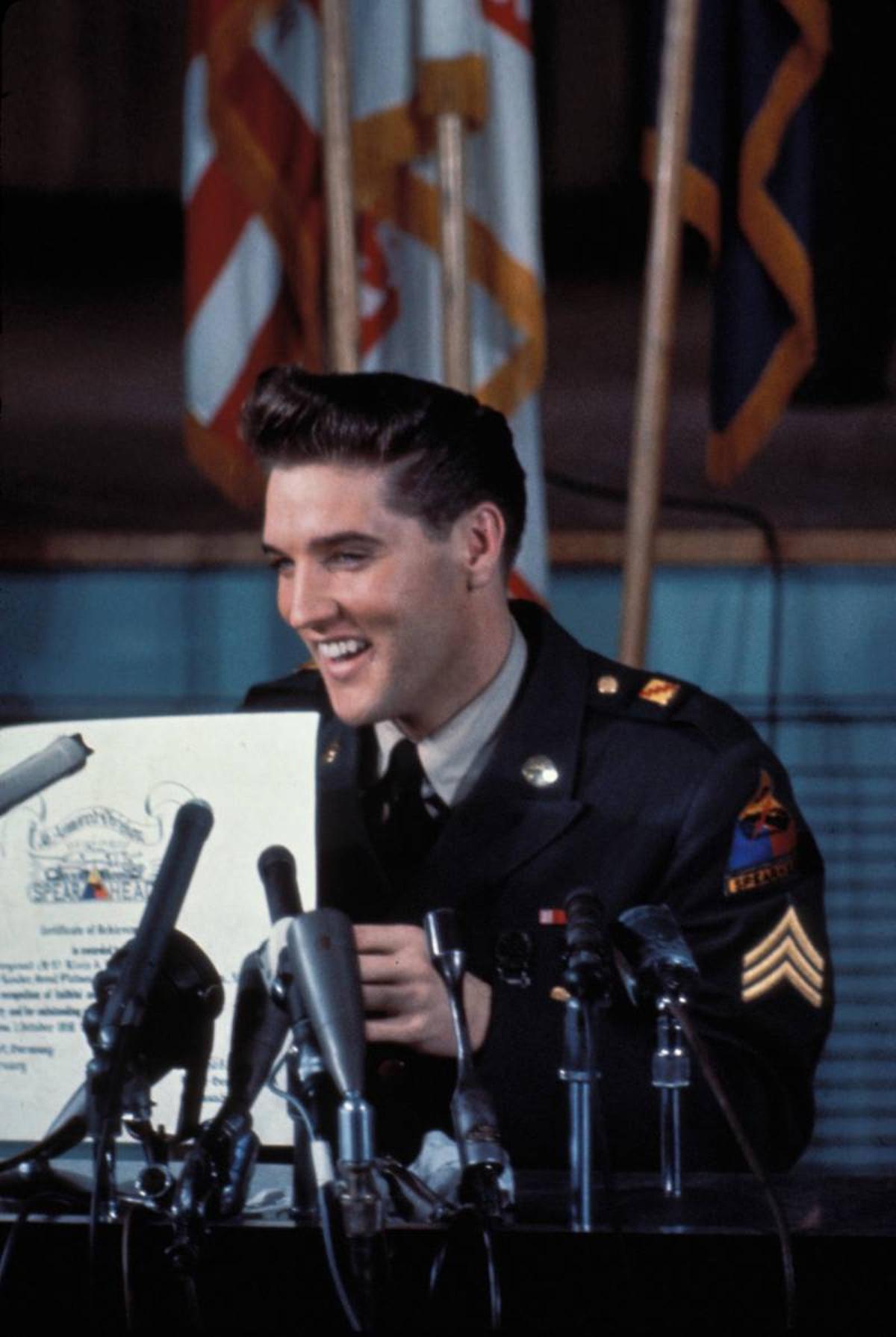 Elvis Presley era muy patriótico y luchaba por defender el respeto a la bandera americana