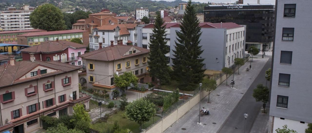 Edificios del casco urbano de La Felguera. | Fernando Rodríguez