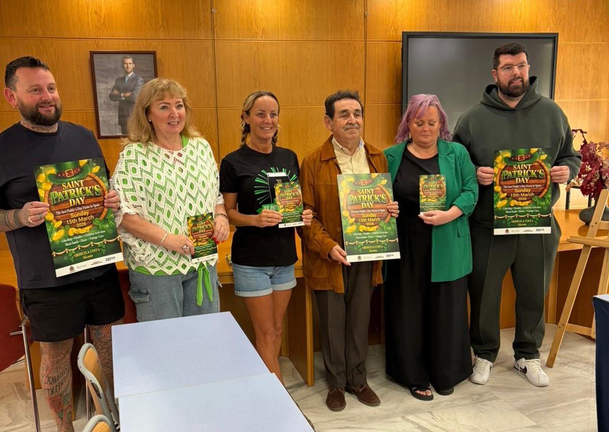 Presentación del evento en el Ayuntamiento en Playa Flamenca