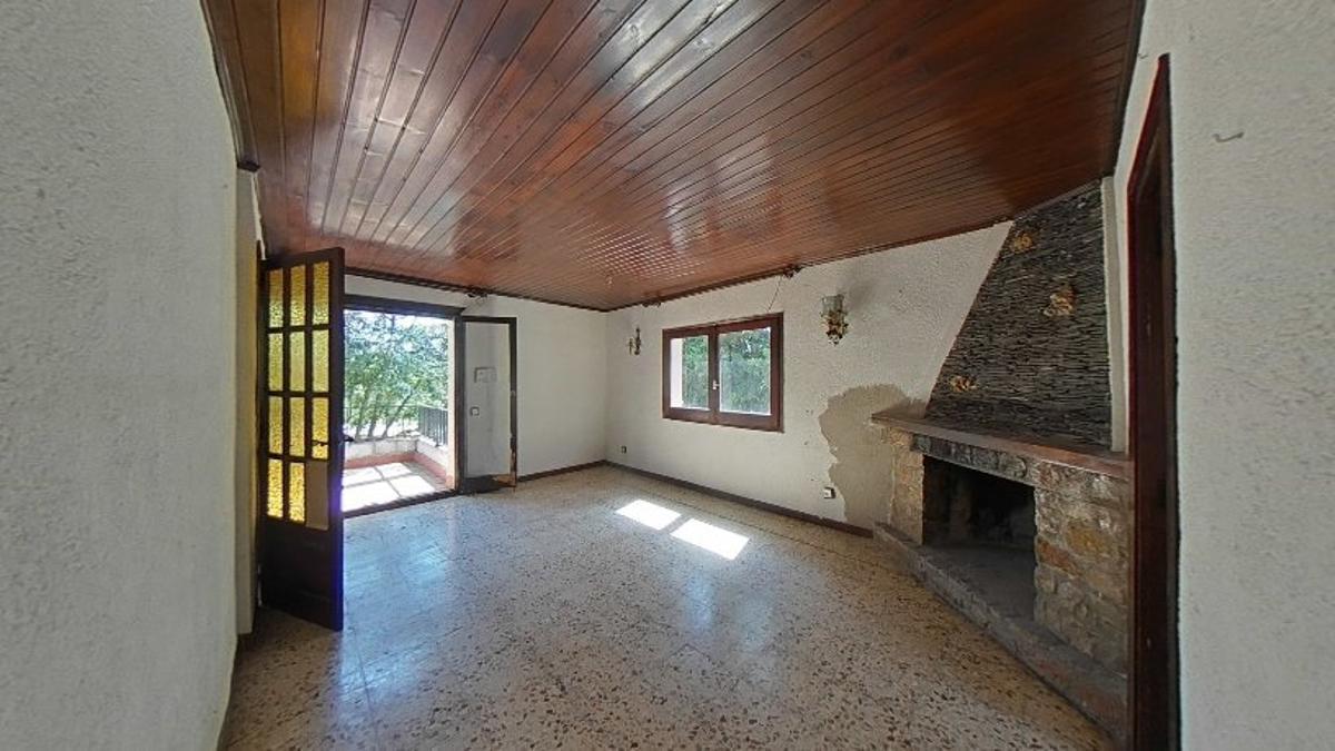 Casa barata en venta en Barcelona