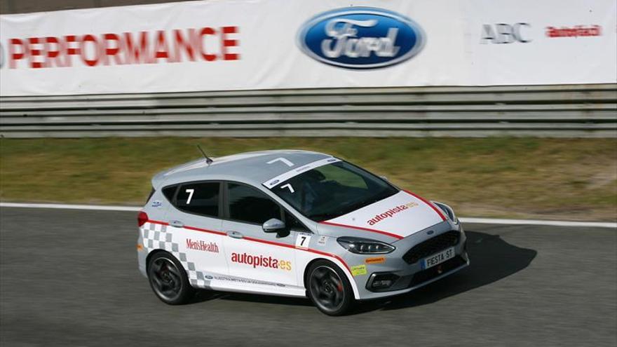 Las 24 Horas de Ford reparten 116.000 euros a 12 ONG