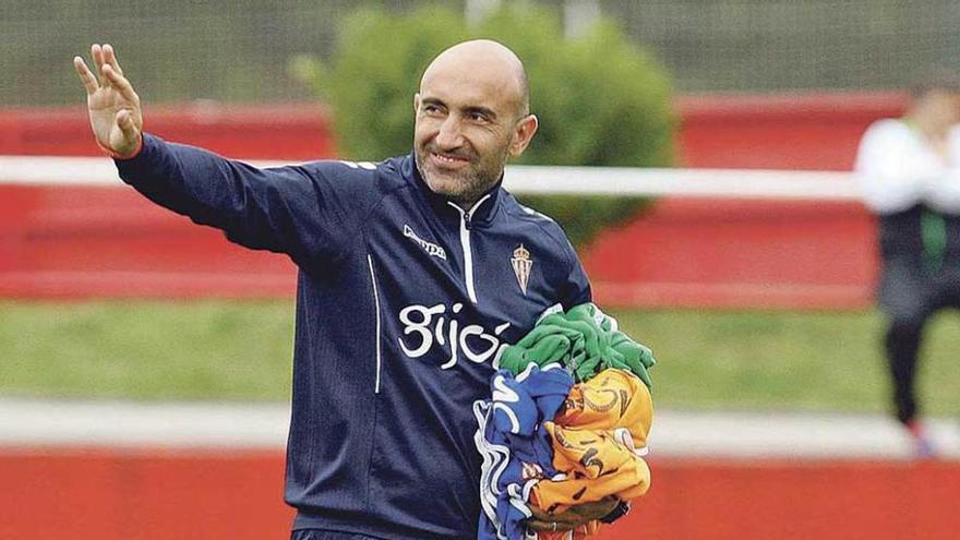 Abelardo tiene tres planes