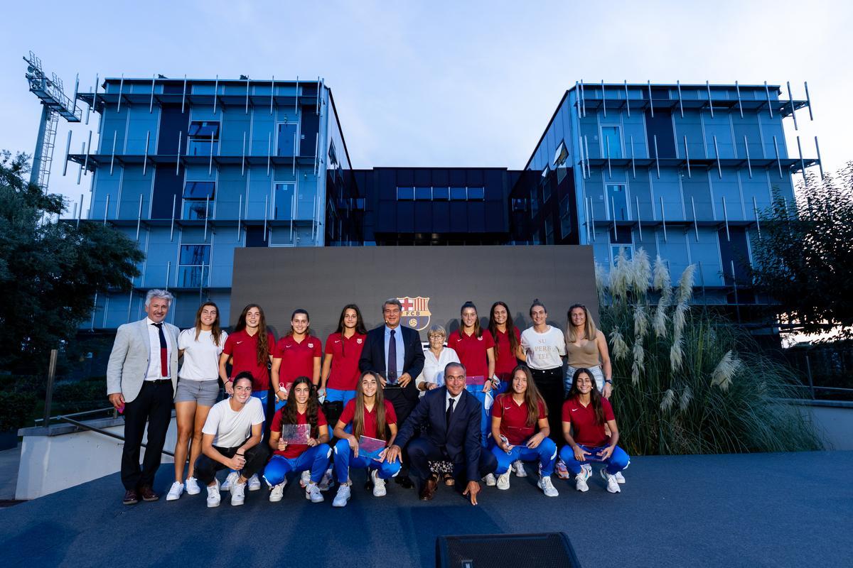 La inauguración de la Masia Femenina, en imágenes