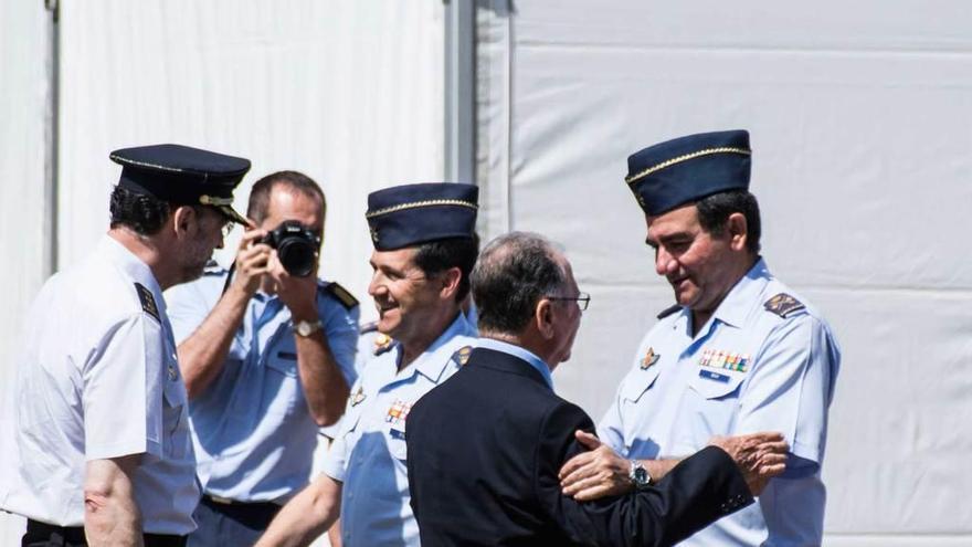 José David Vigil-Escalera saluda a Pablo Gómez Rojo