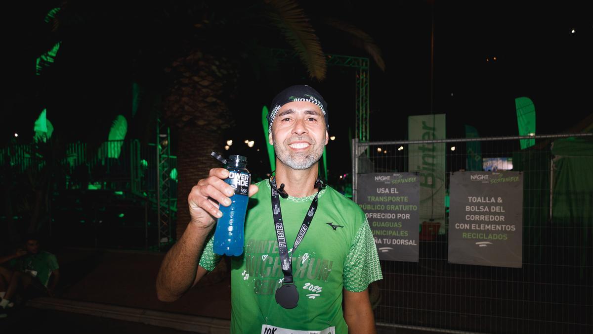 Coca-Cola apuesta por la hidratación responsable en la Binter NightRun 2026.