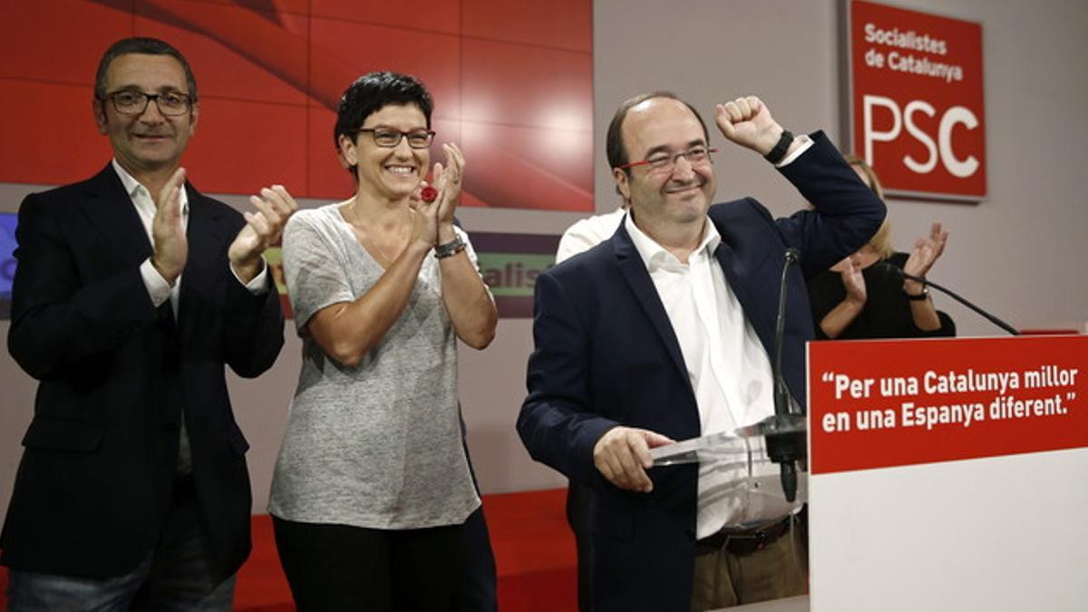 El candidato del PSC, Miquel Iceta, durante su valoración de los resultados electorales.