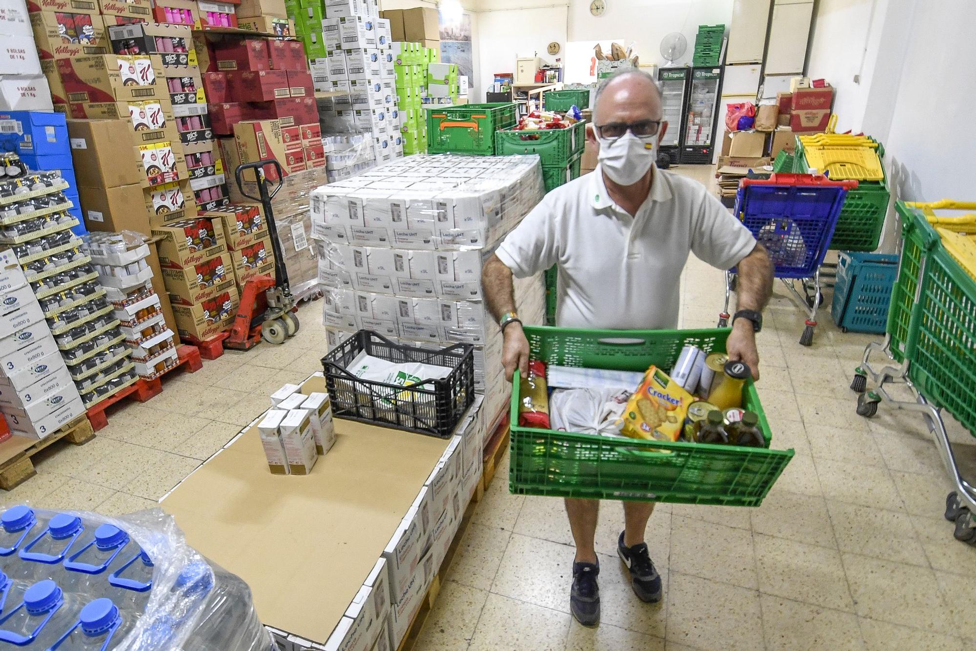 Avesar inicia una recogida de alimentos solidaria en Arenales