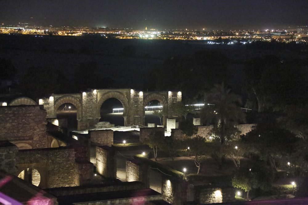 Galería gráfica: La ciudad brillante, Medina Azahara y su nueva iluminación nocturna.