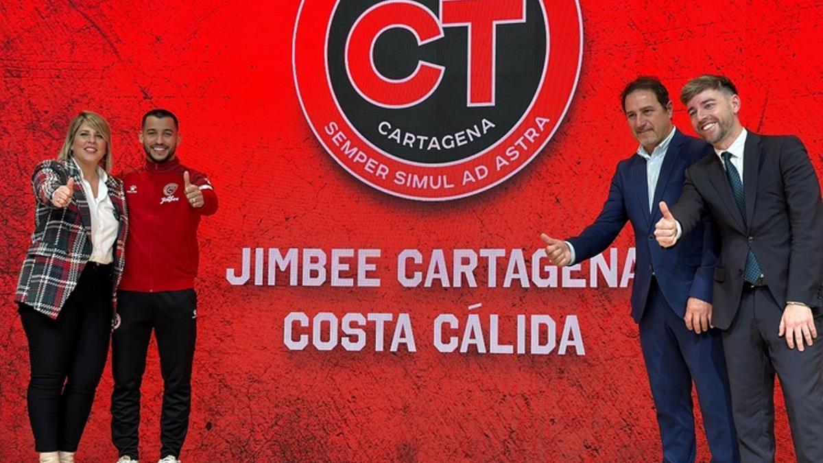 Presentación en FITUR del acuerdo entre la Comunidad Autónoma y el Jimbee Cartagena