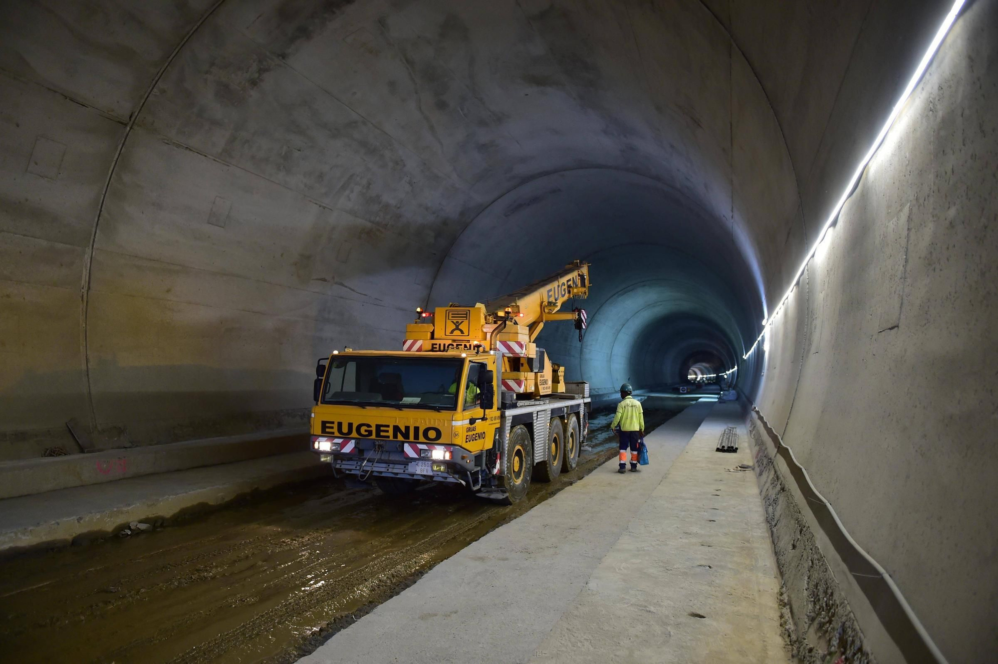 FOTOGALERÍA | El impresionante túnel de 1.500 metros que traerá el AVE a Cácers